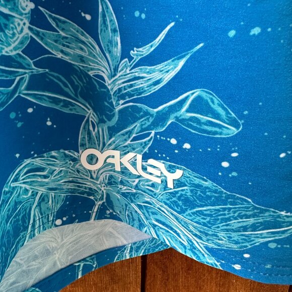 EUC Oakley Blue Striped/Floral Retro Split 21 Board Shorts in Men's 36 - Picture 9 of 10